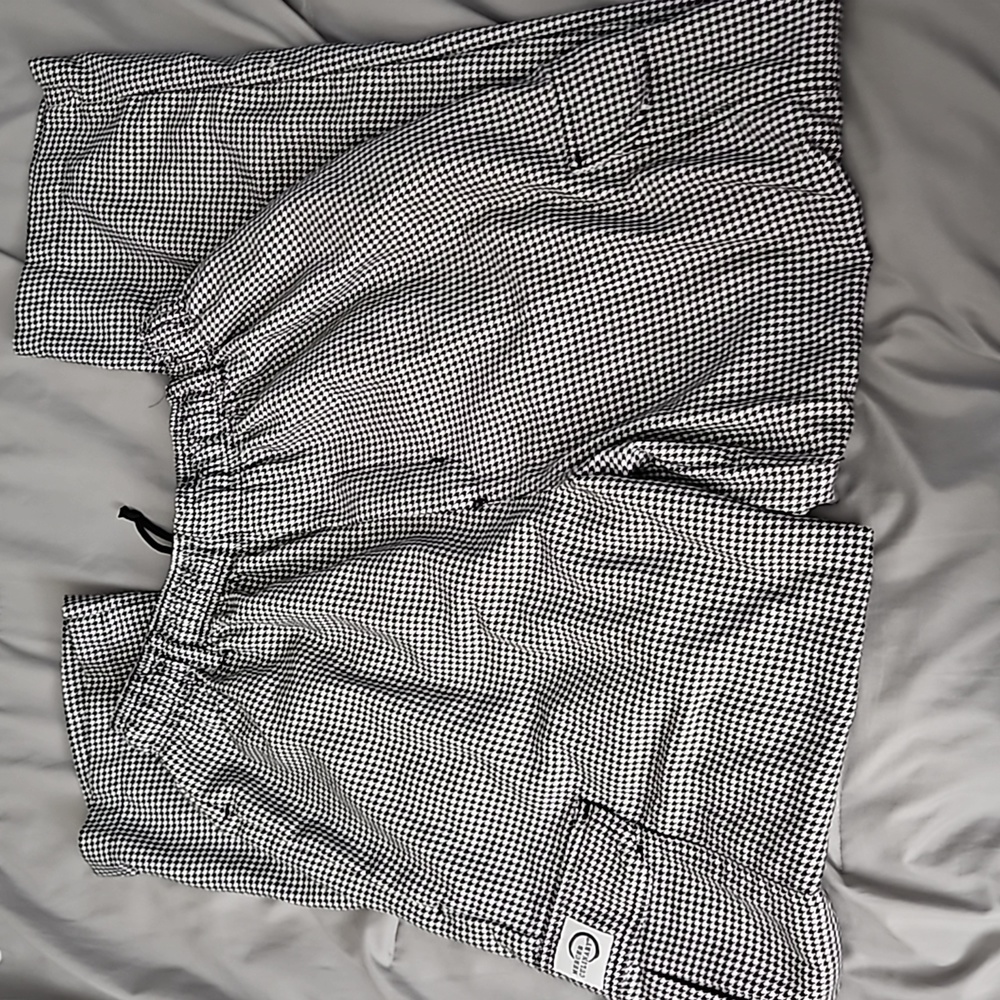 Medium‎ black/white Houndstooth print Mercer Culinary Pants